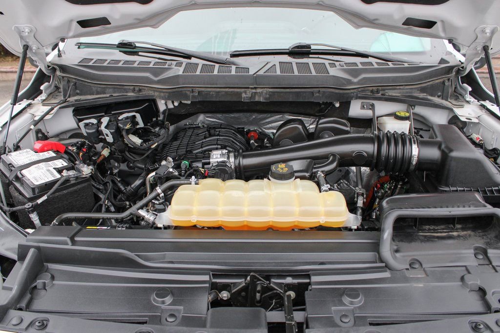 Used 2021 Ford F150 XLT AWD/4WD image 12