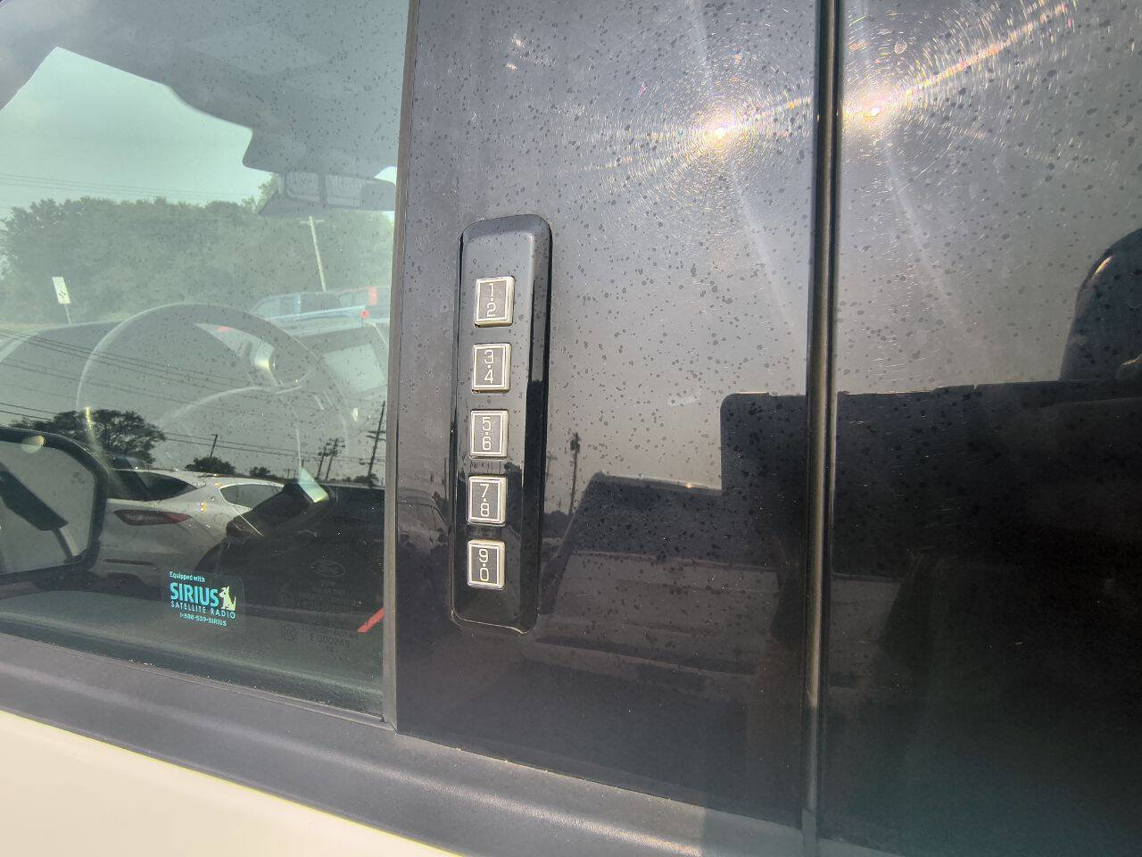 Used 2017 Ford F150 Lariat w/ Equipment Group 502A Luxury image 10