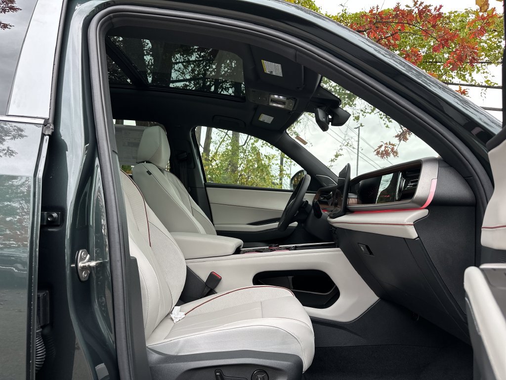 New 2027 Volkswagen Atlas SEL Premium R-Line AWD/4WD image 21