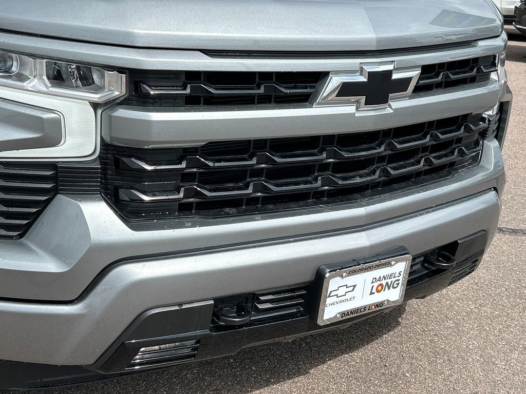 Used 2023 Chevrolet Silverado 1500 RST AWD/4WD image 23