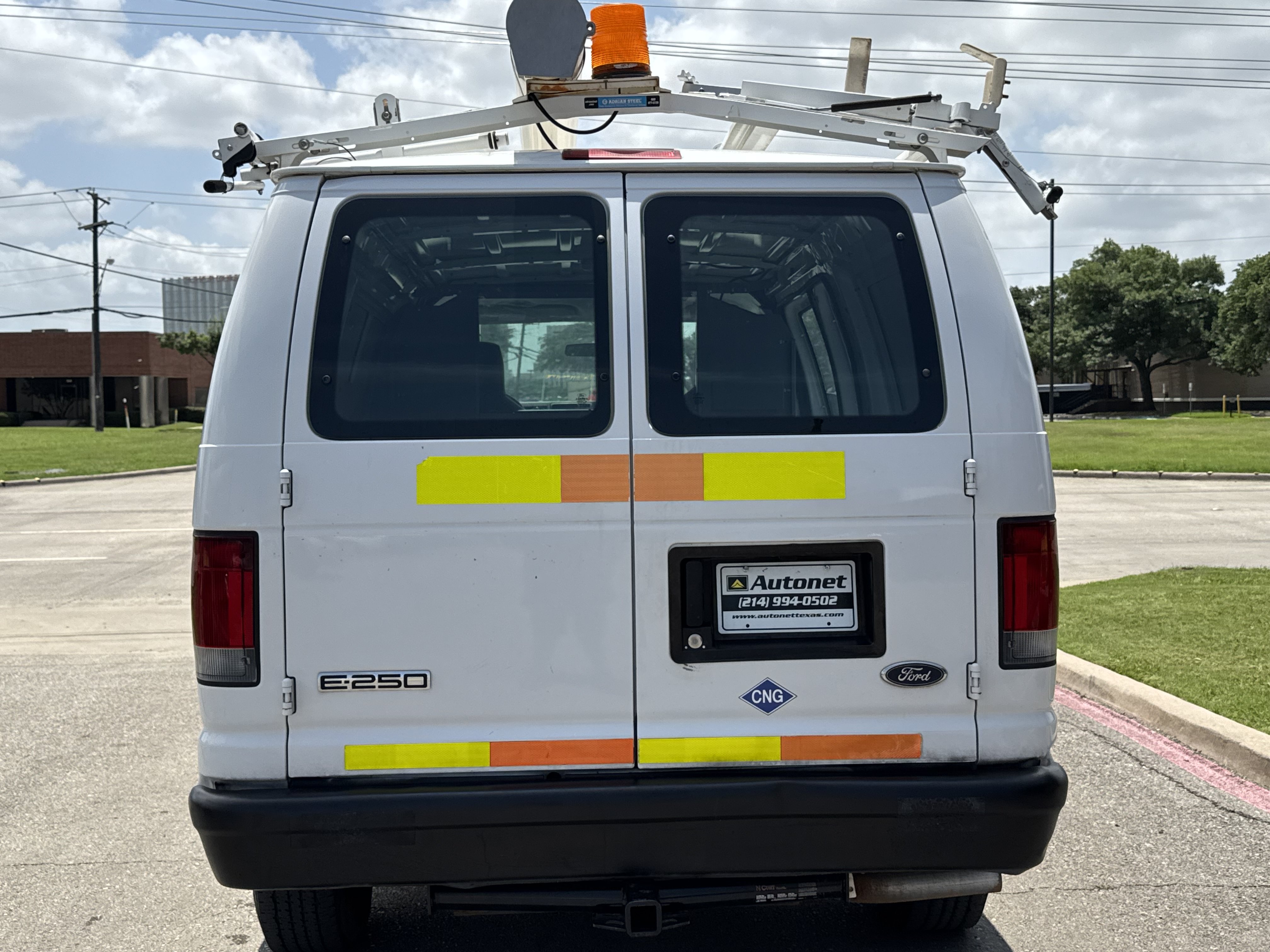 Used 2010 Ford E-250 and Econoline 250 RWD image 4