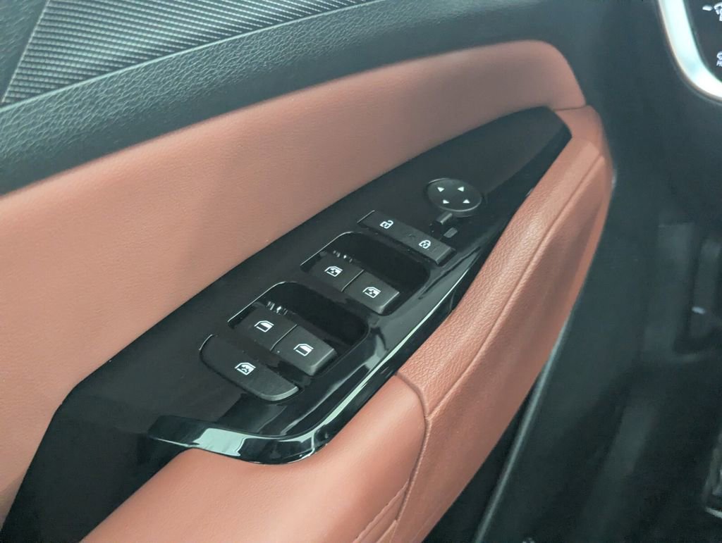 Used 2024 Kia Sportage SX image 15