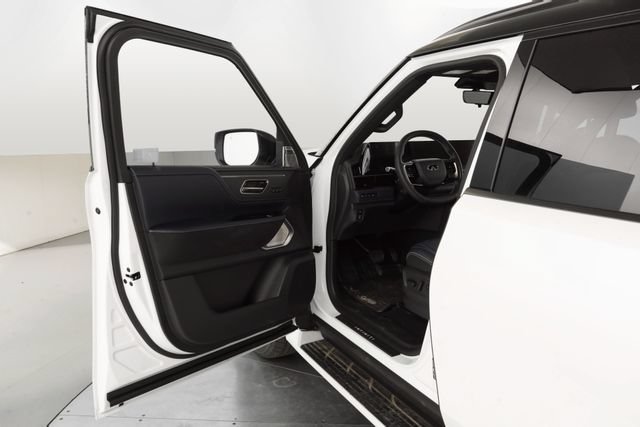 Used 2026 INFINITI QX80 4WD image 33