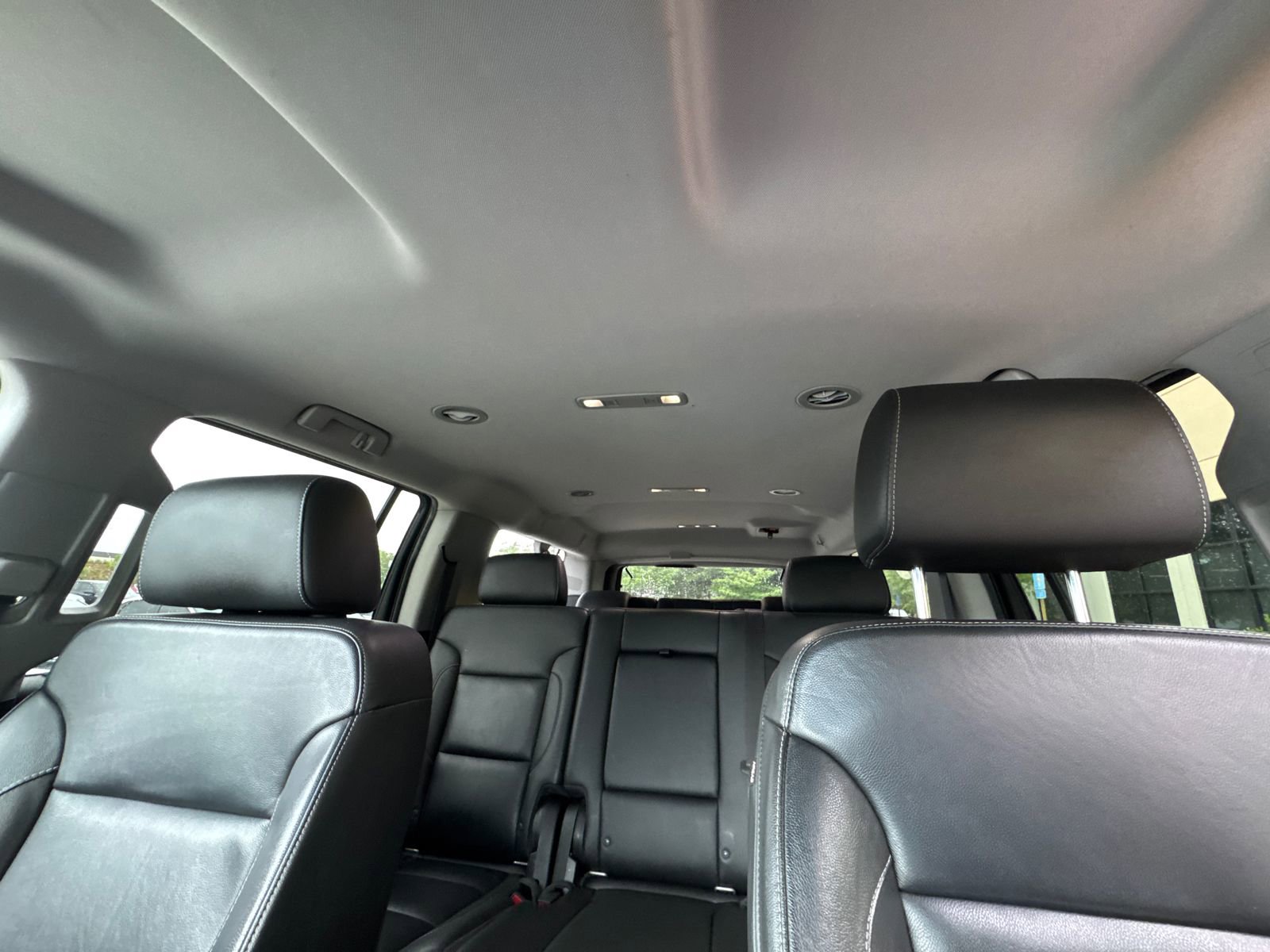 Used 2018 Chevrolet Suburban LT AWD/4WD image 30