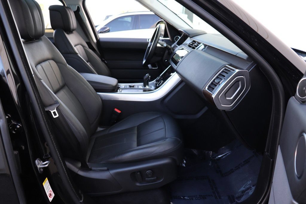 Used 2022 Land Rover Range Rover Sport SE AWD/4WD image 34