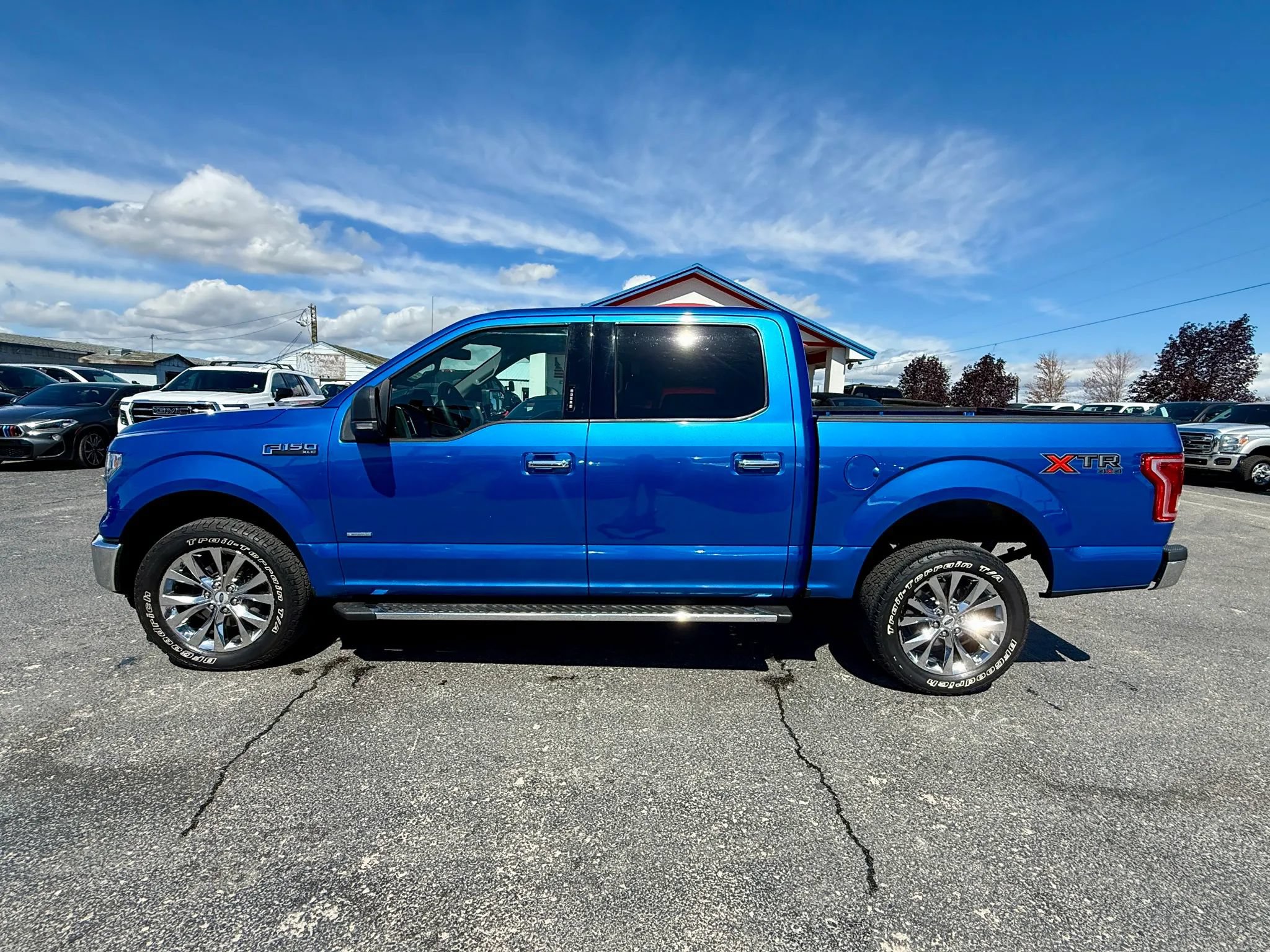 Used 2015 Ford F150 XLT w/ Equipment Group 302A Luxury AWD/4WD image 2
