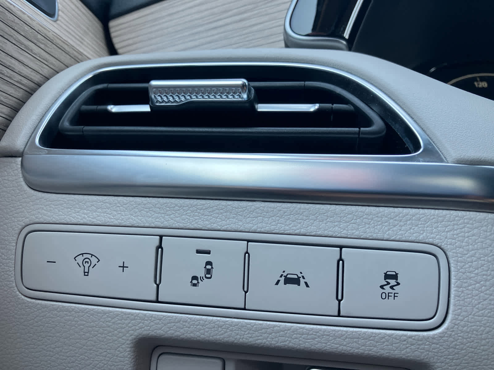 Used 2021 Hyundai Palisade Limited image 14