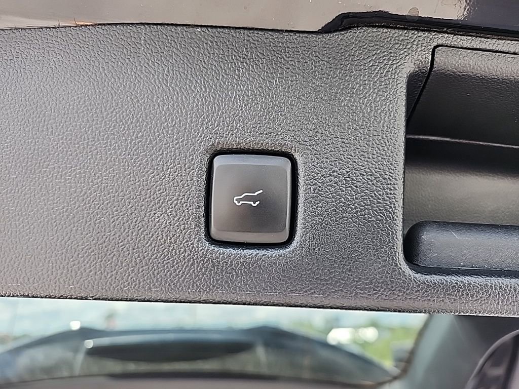 Used 2023 Ford Escape ST-Line FWD image 17