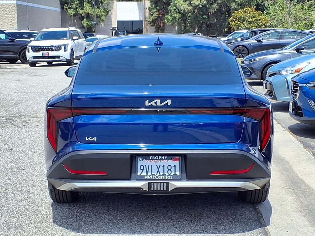 Certified 2025 Kia K4 FWD image 5