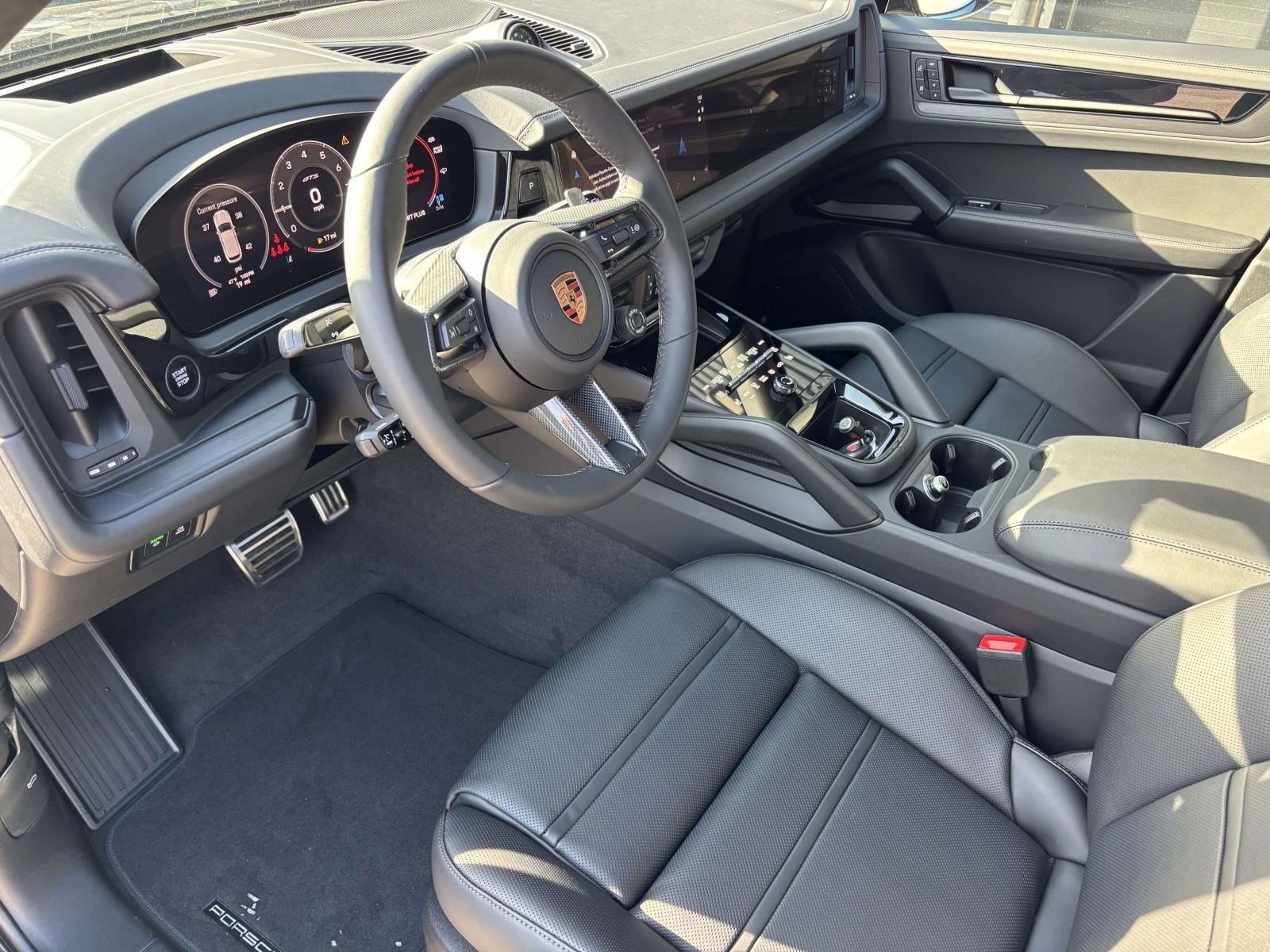 New 2026 Porsche Cayenne GTS AWD/4WD image 17