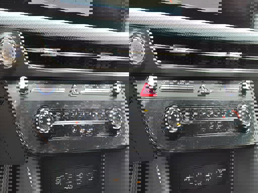 Used 2025 Hyundai Sonata SE image 12