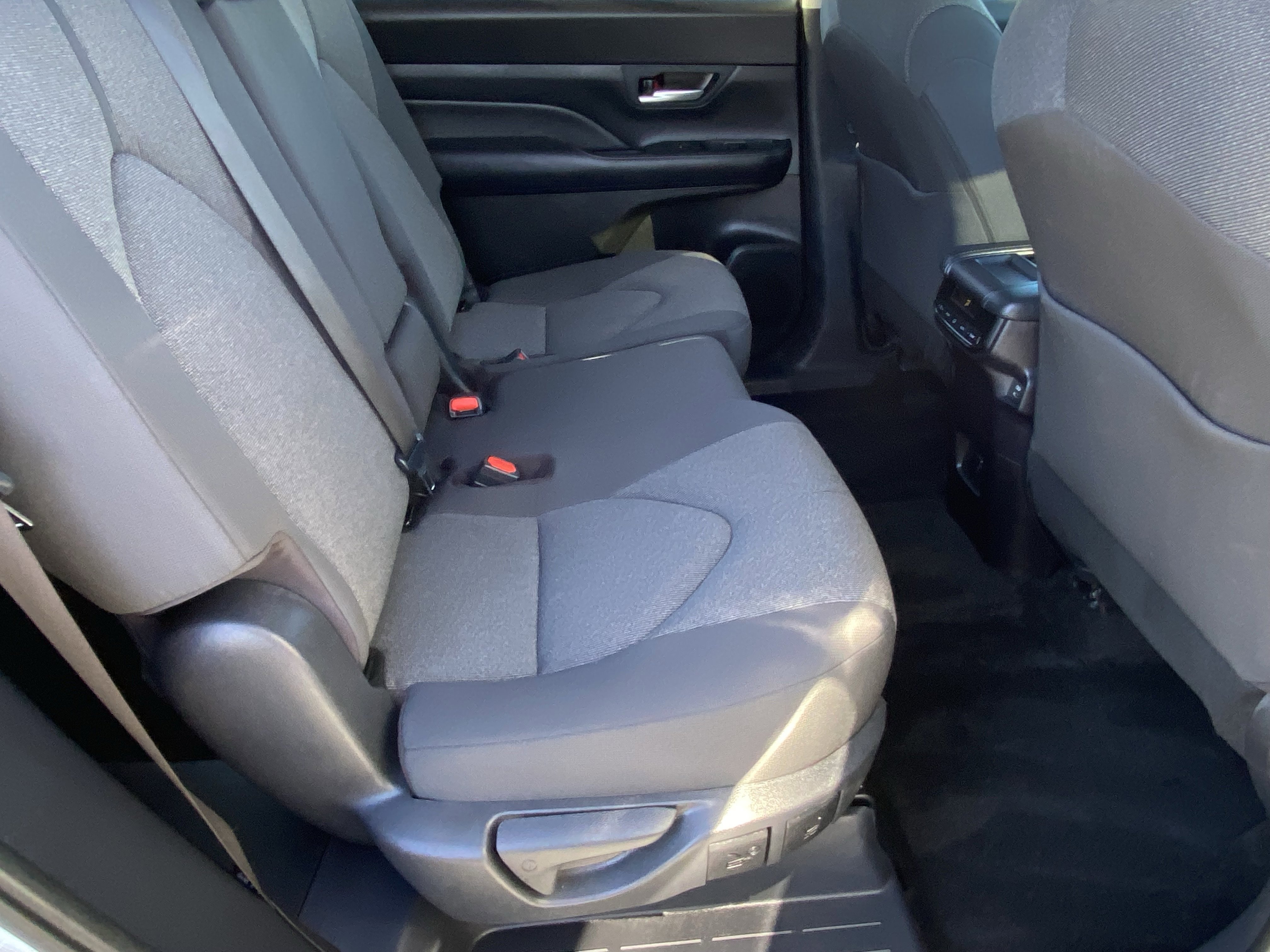 Certified 2025 Toyota Grand Highlander FWD image 12