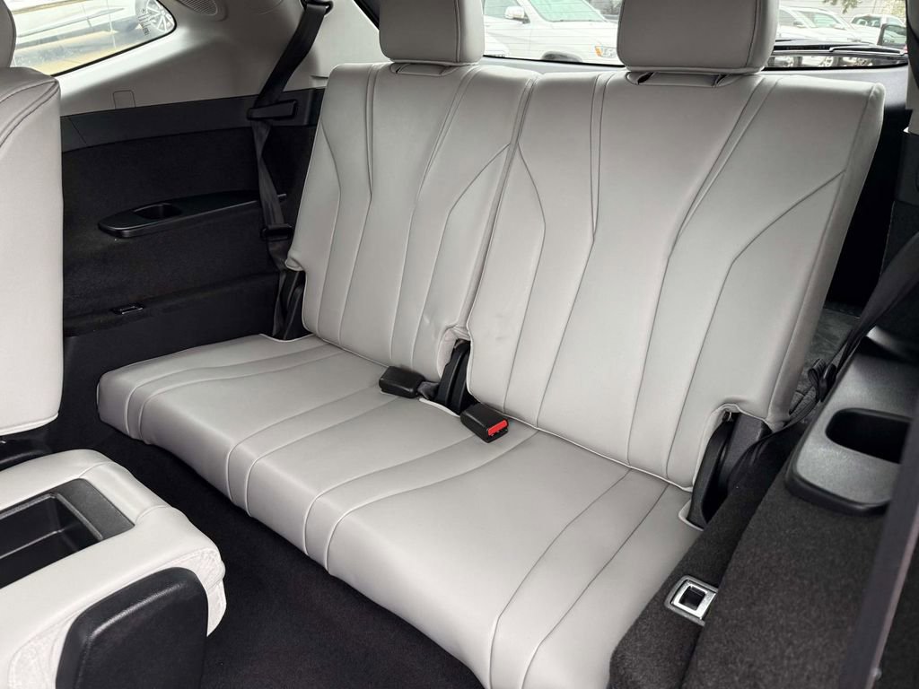 Certified 2025 Acura MDX w/ Technology Package image 14