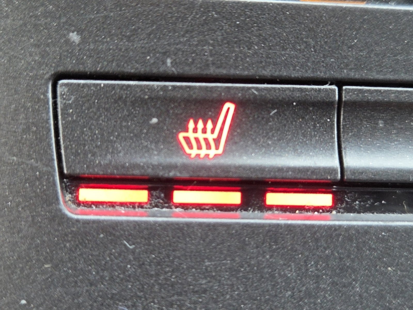 Used 2020 Lincoln Nautilus Premier w/ Equipment Group 101A image 6