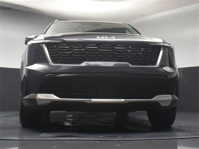 Certified 2025 Kia Sorento S w/ Panoramic Sunroof Package image 33