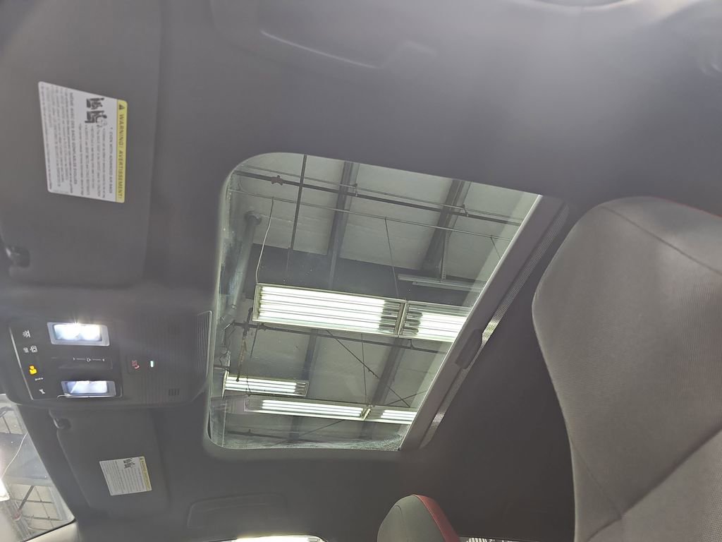 Used 2022 Volkswagen GTI SE image 29