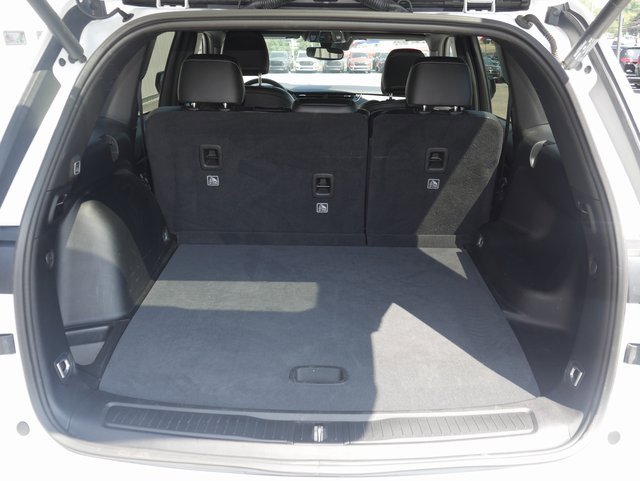 Used 2023 Jeep Grand Cherokee Altitude image 11