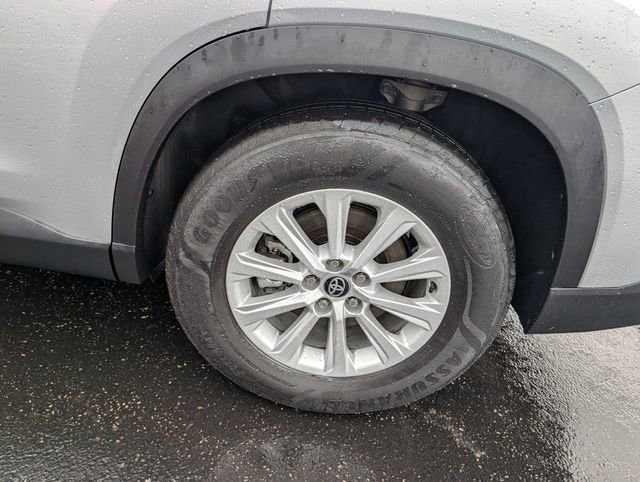 Used 2024 Toyota Grand Highlander XLE image 25