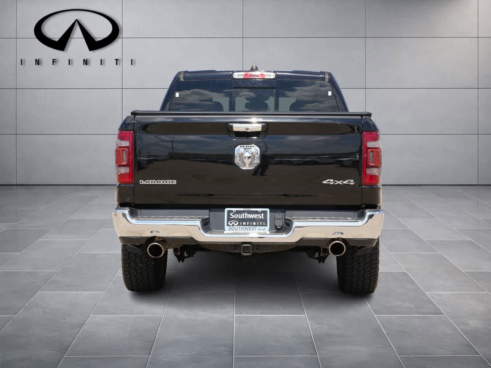 Used 2019 RAM 1500 Laramie AWD/4WD image 6