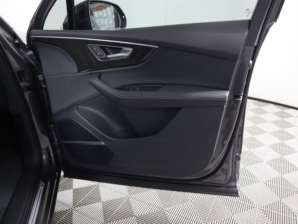 Used 2026 Audi Q7 3.0T Premium Plus w/ Premium Plus Package image 29