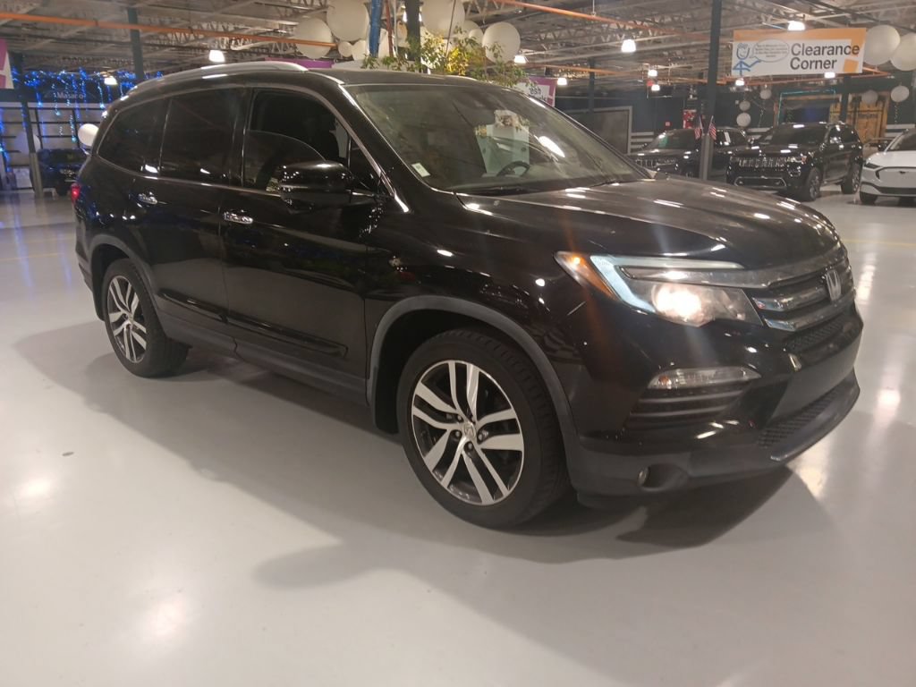 Used 2018 Honda Pilot Touring image 4