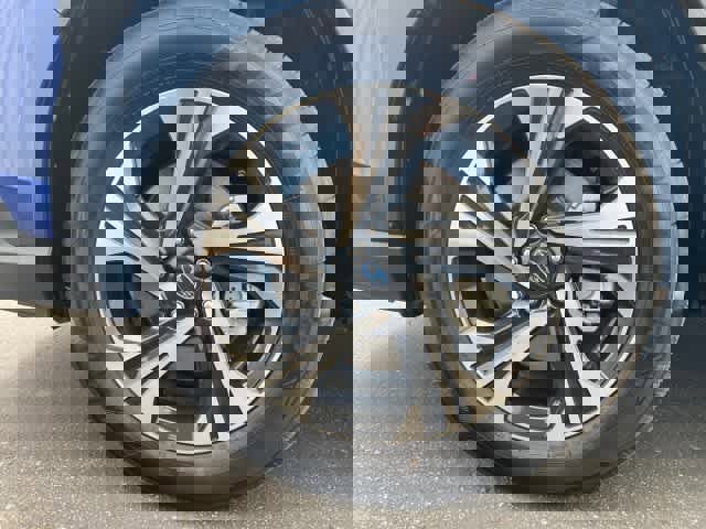 Used 2024 Subaru Crosstrek 2.0i Premium image 10