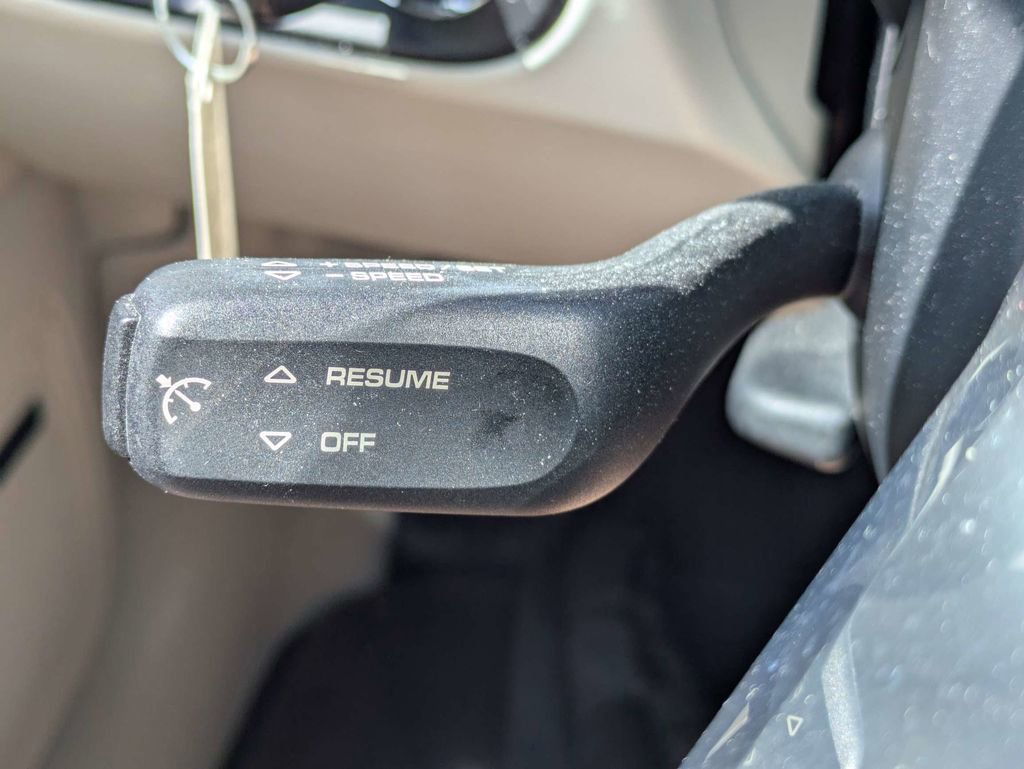 Used 2016 Porsche Macan S AWD/4WD image 32