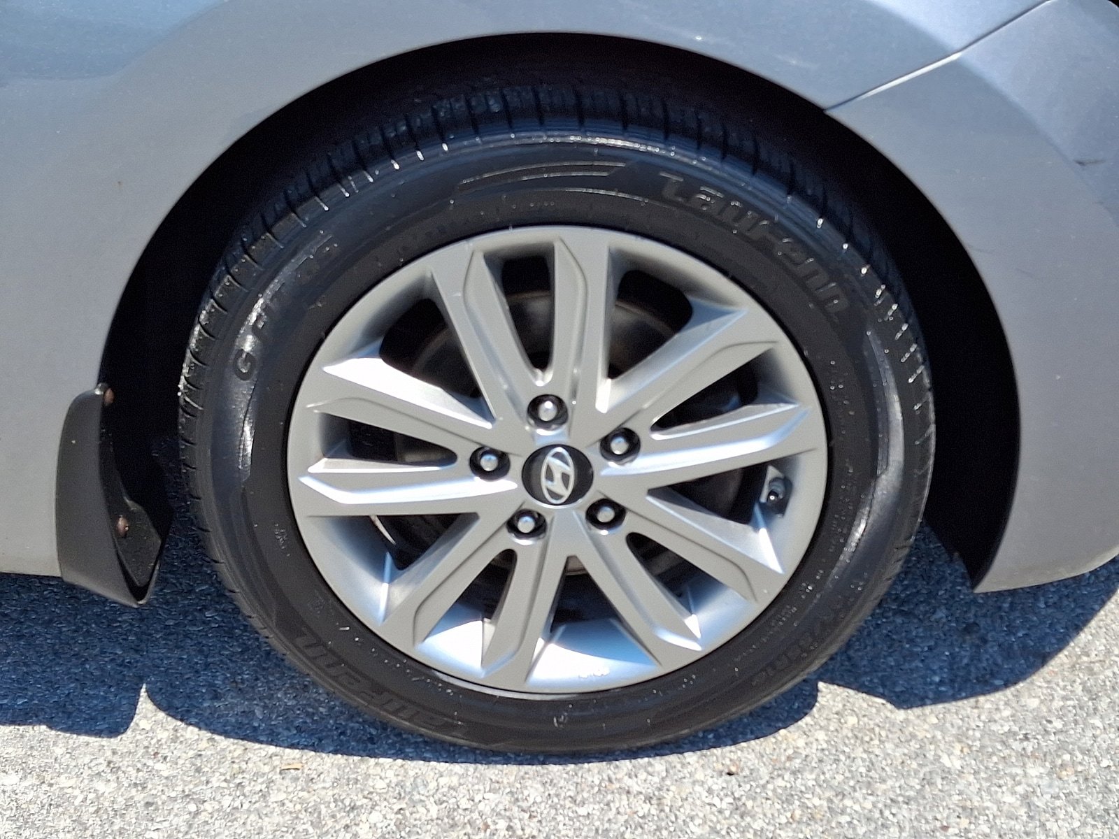 Used 2016 Hyundai Elantra SE w/ Option Group 02 FWD image 8