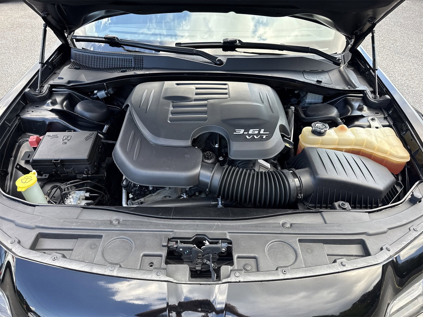 Used 2021 Chrysler 300 S image 32