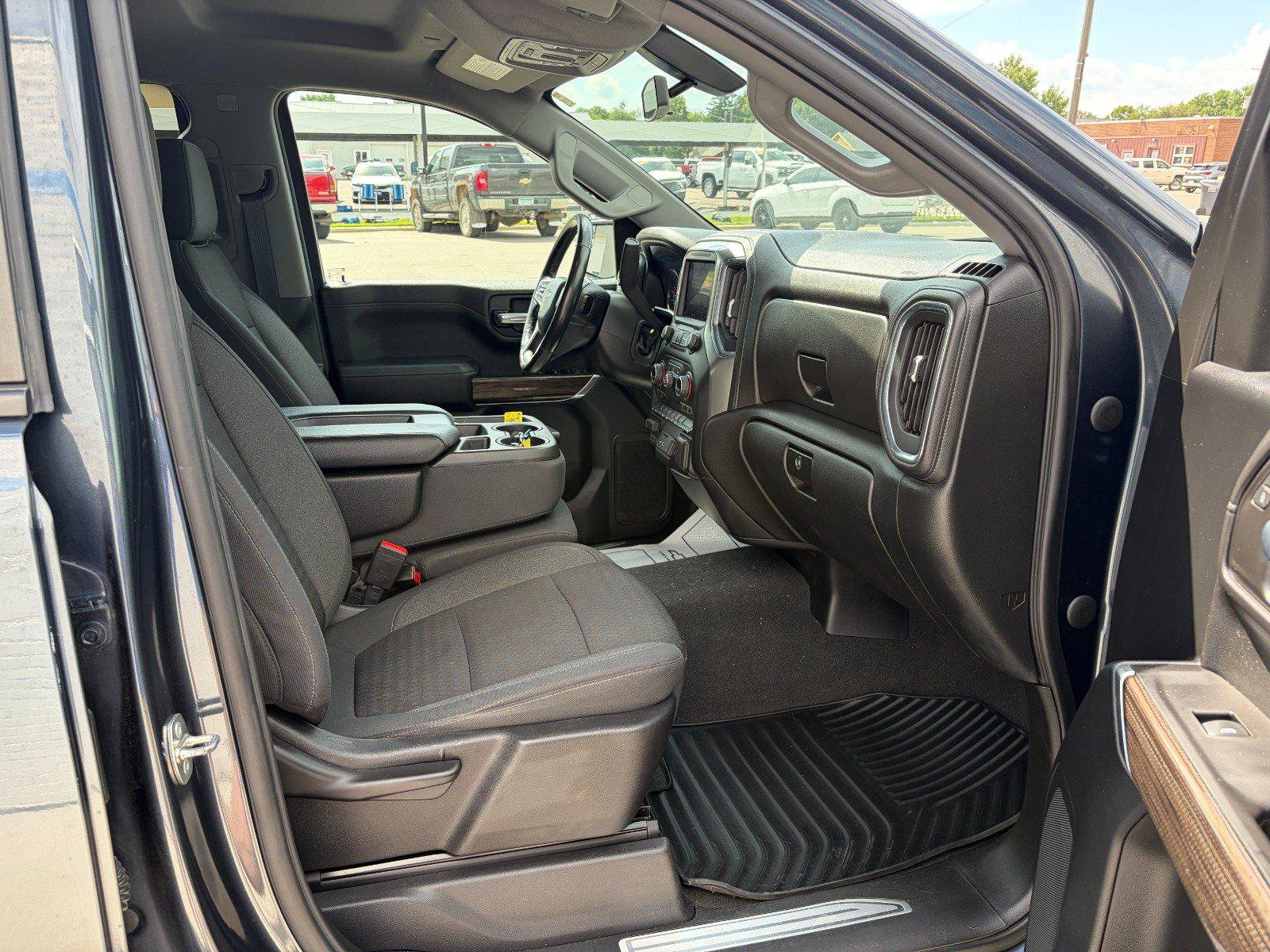 Used 2021 Chevrolet Silverado 1500 LT w/ Z71 Off-Road Package AWD/4WD image 20