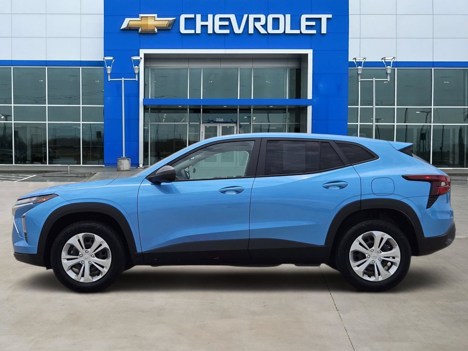 Certified 2025 Chevrolet Trax LS FWD image 3