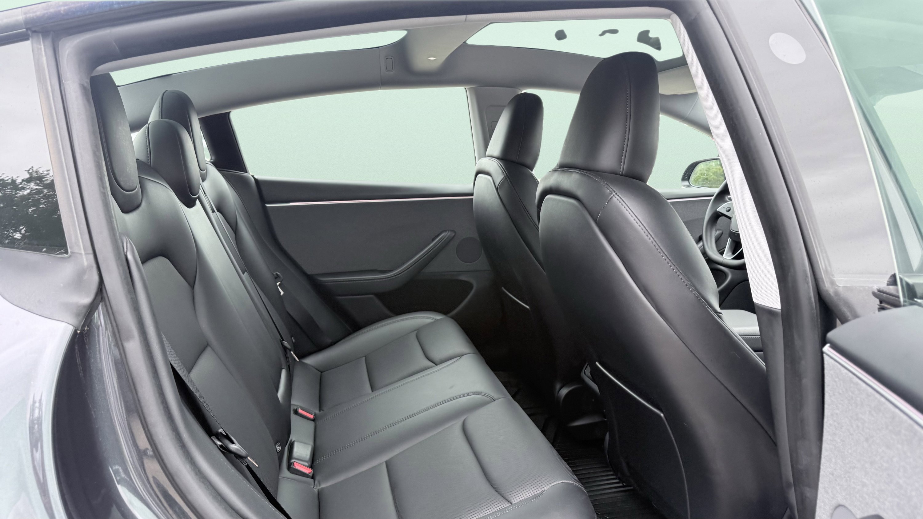 Used 2024 Tesla Model 3 Standard Range RWD image 38