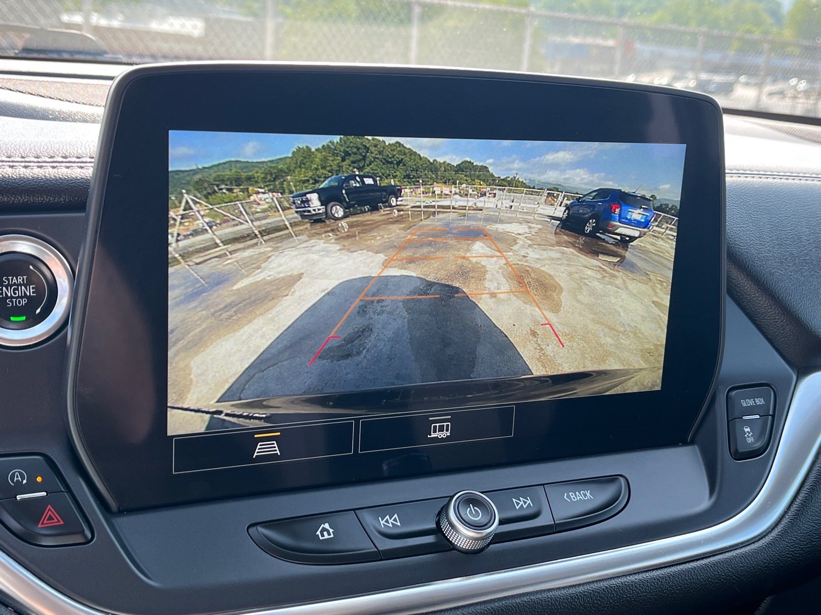 Used 2025 Chevrolet Blazer LT AWD/4WD image 10