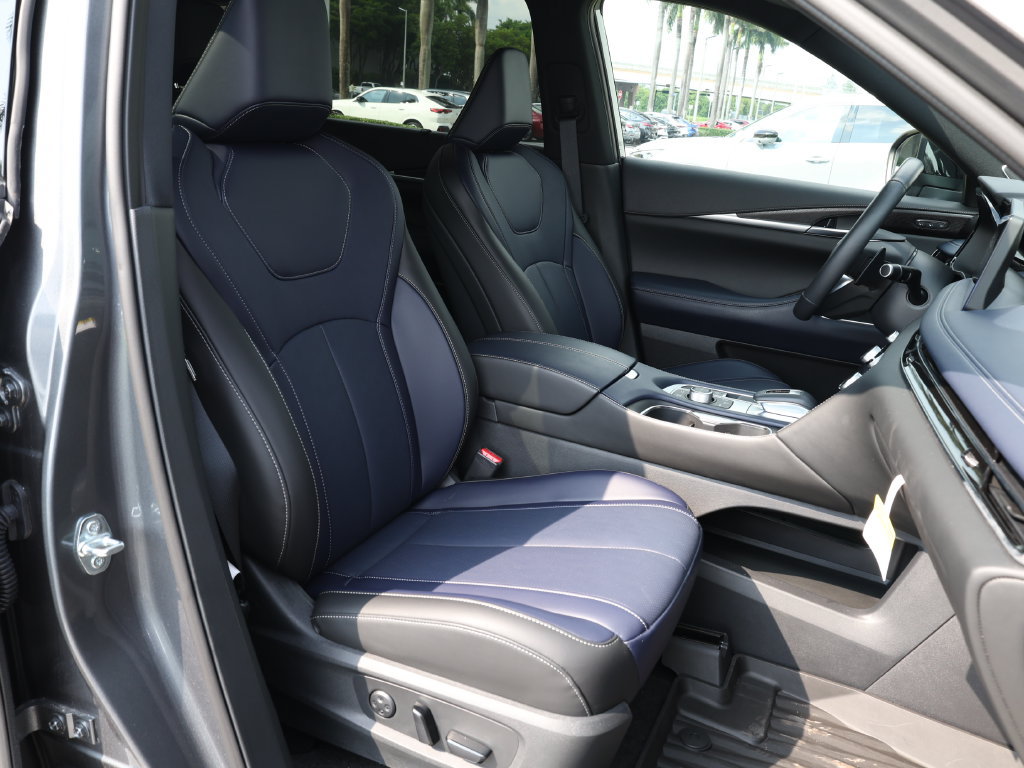 Certified 2026 INFINITI QX60 Sport w/ Dark Cargo Package AWD/4WD image 23