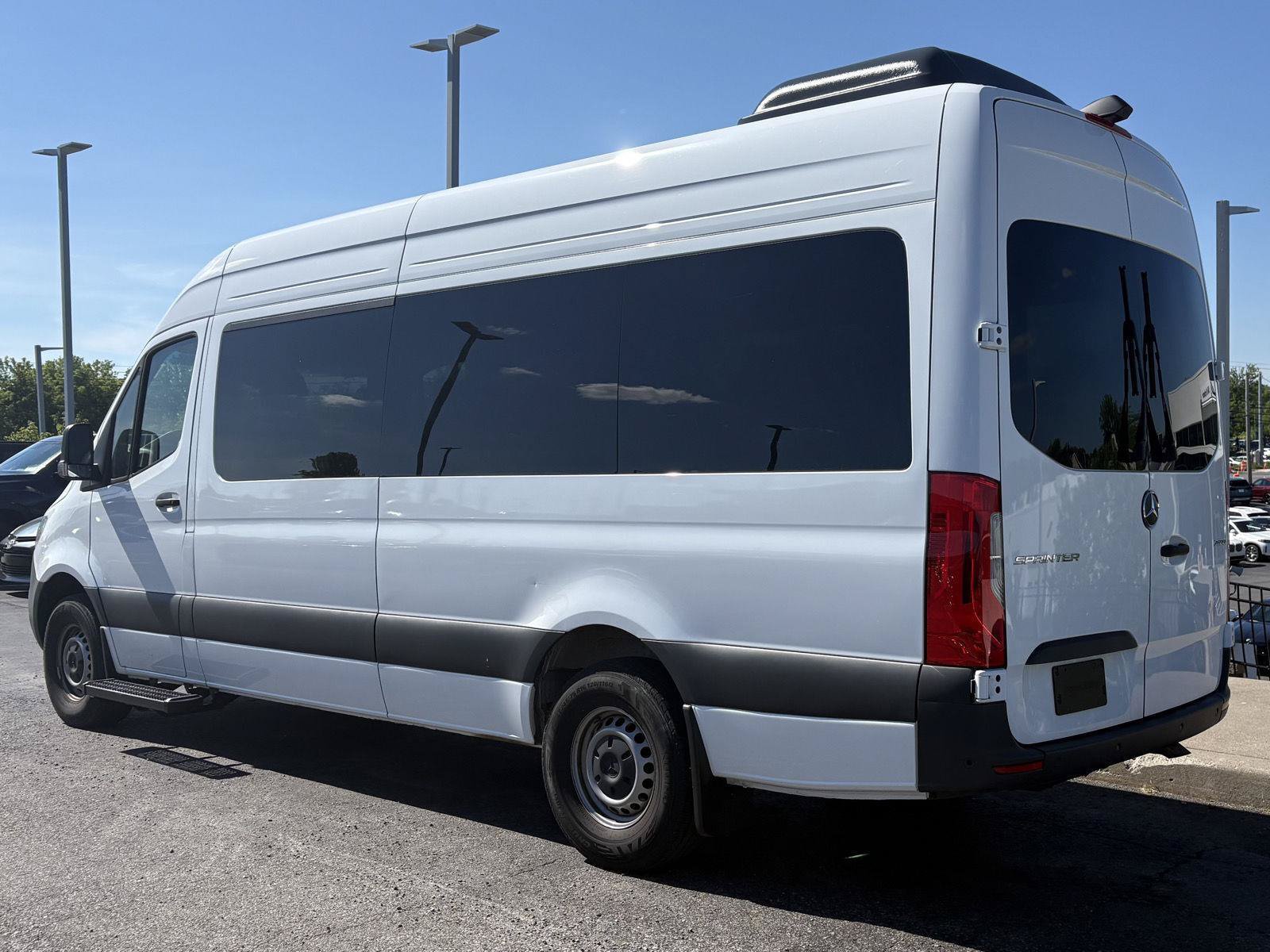 Used 2024 Mercedes-Benz Sprinter 2500 image 5