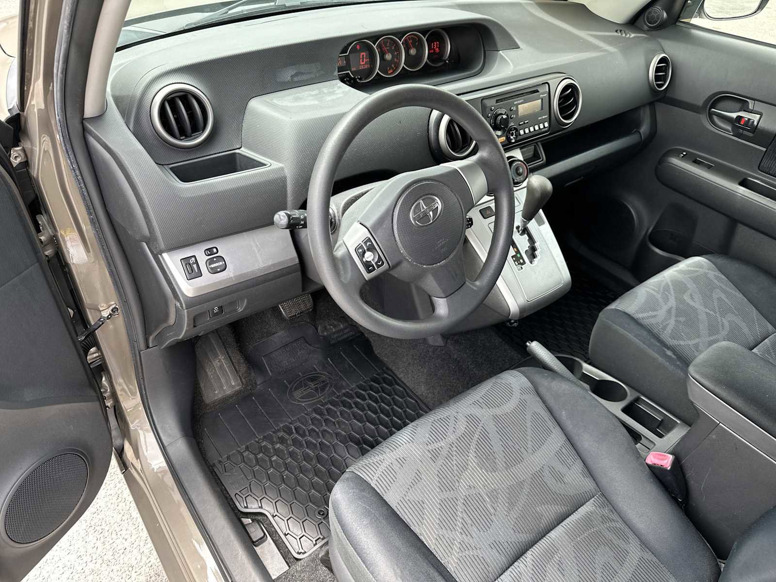 Used 2012 Scion xB image 11