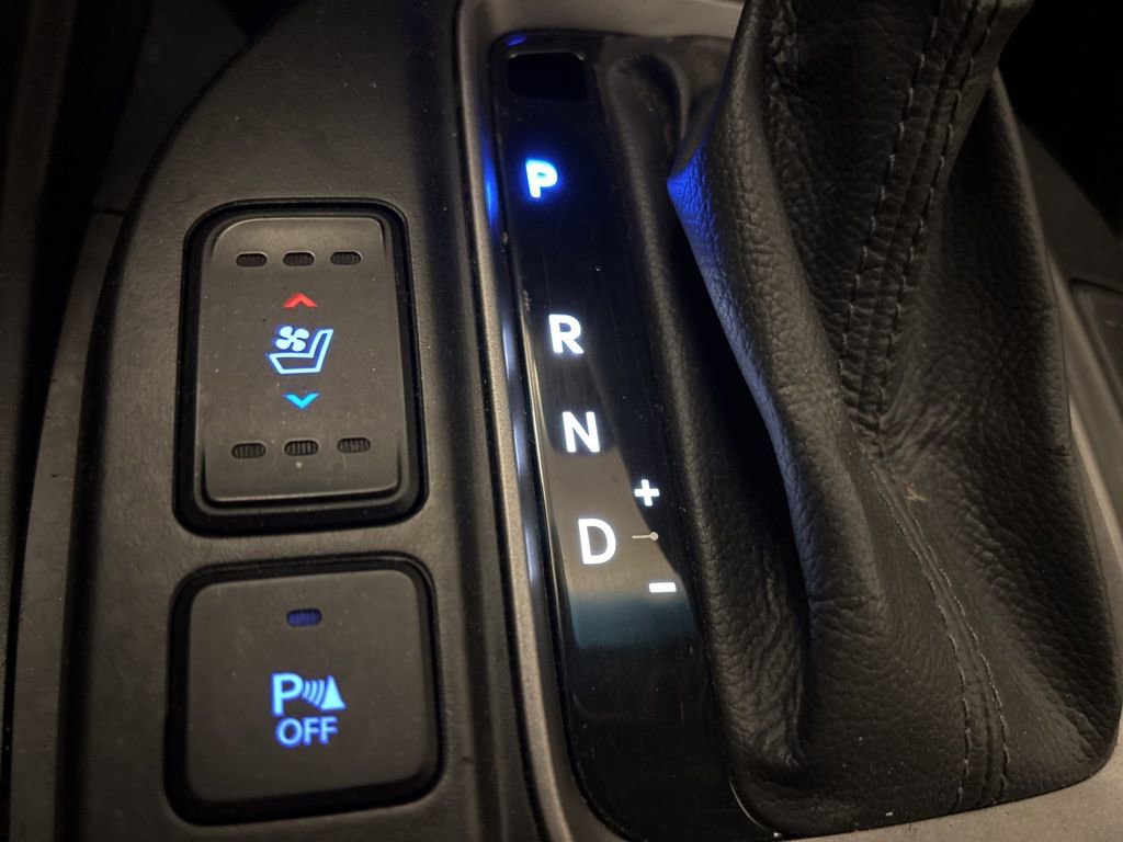 Used 2015 Hyundai Santa Fe Limited w/ Option Group 04 image 22