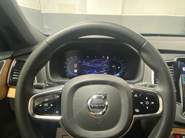Certified 2025 Volvo XC90 B5 Plus AWD/4WD image 15
