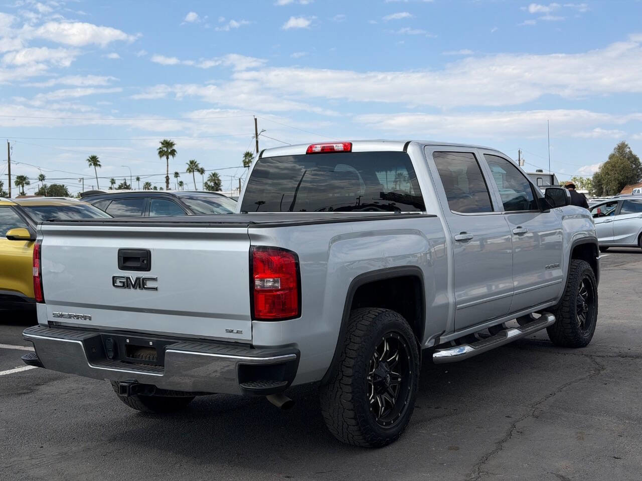 Used 2016 GMC Sierra 1500 SLE w/ SLE Value Package AWD/4WD image 11