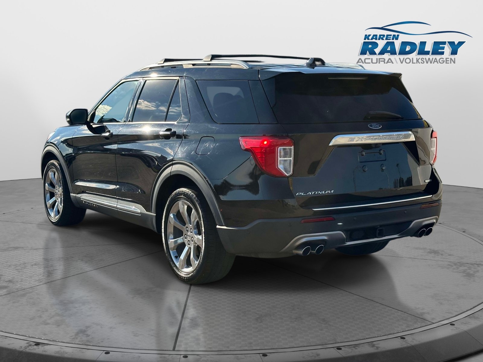 Used 2020 Ford Explorer Platinum w/ Premium Technology Package AWD/4WD image 4