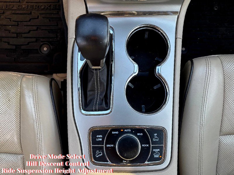 Used 2016 Jeep Grand Cherokee Overland image 25