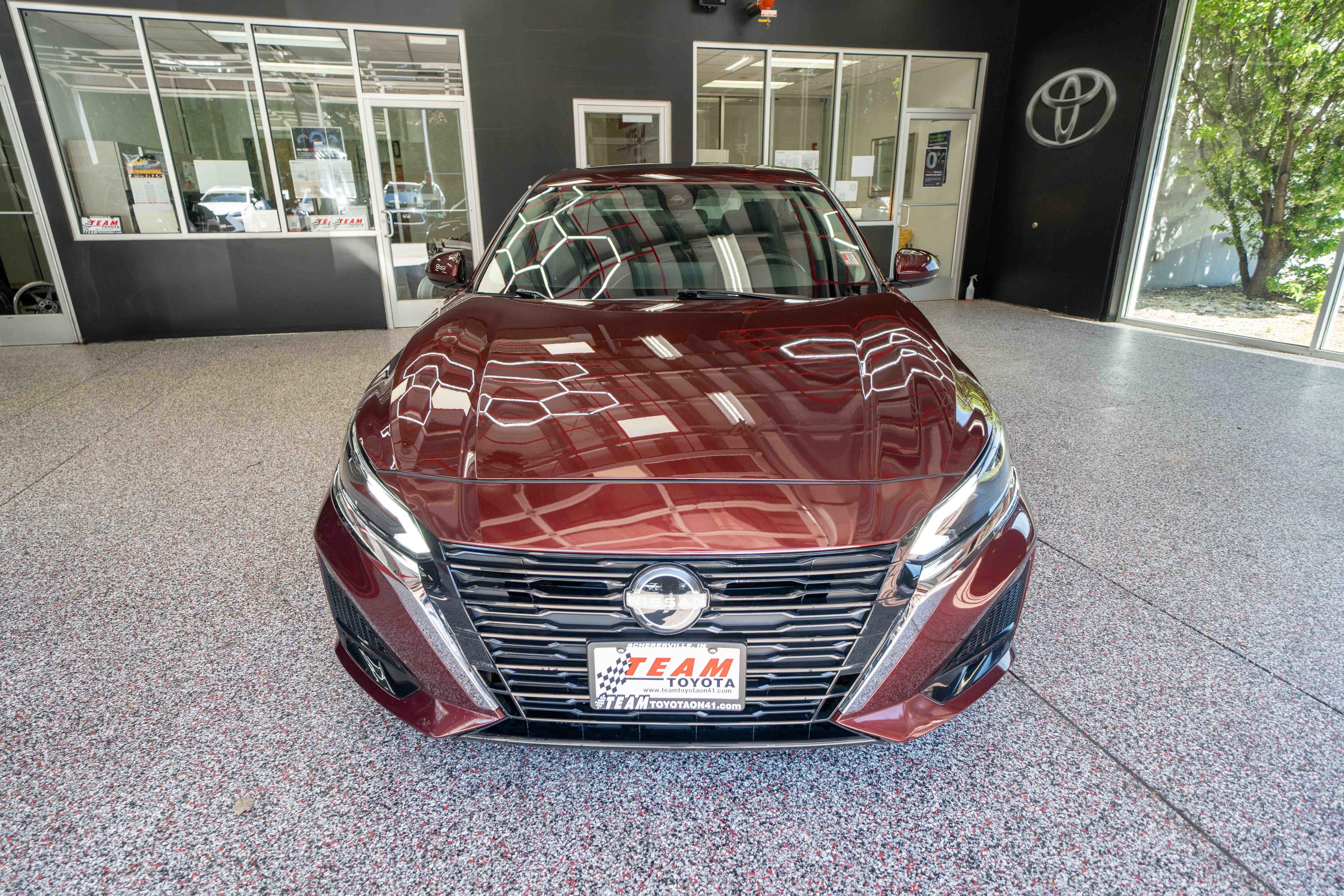 Used 2023 Nissan Altima 2.5 SV w/ SV Premium Package image 6