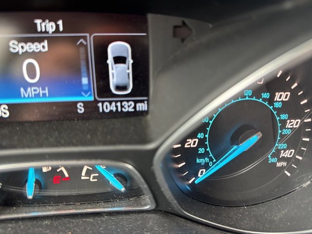 Used 2015 Ford Escape SE w/ Equipment Group 201A image 9