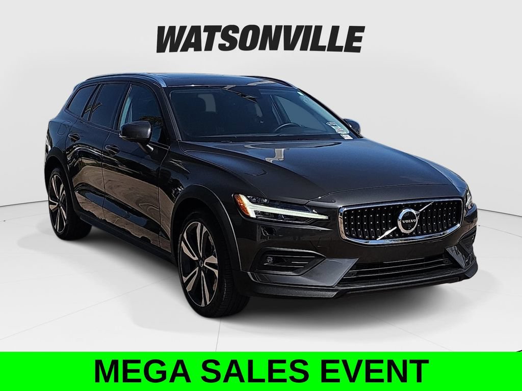 Used 2025 Volvo V60 B5 Cross Country Plus