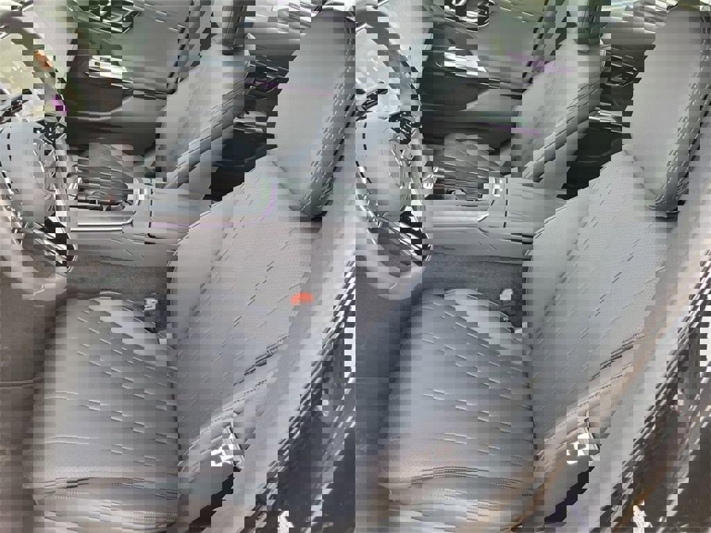 Used 2024 Mercedes-Benz E 350 4MATIC Sedan image 16