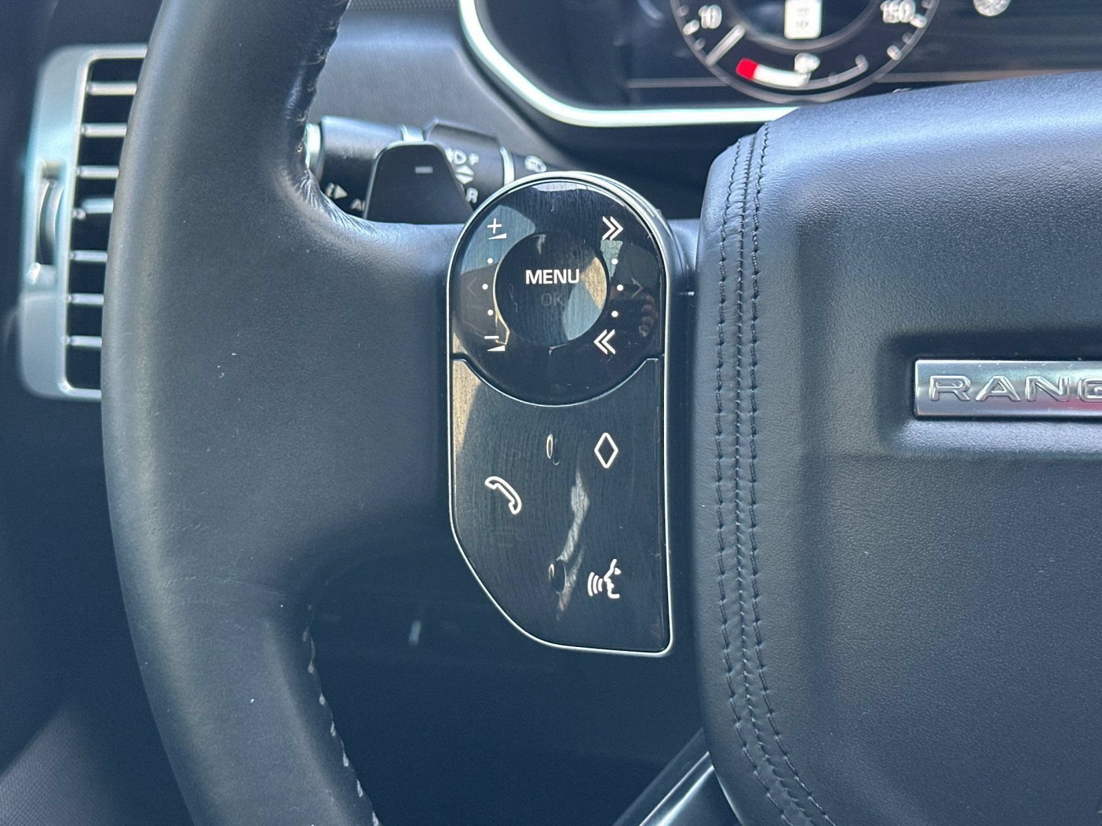 Used 2019 Land Rover Range Rover HSE AWD/4WD image 29