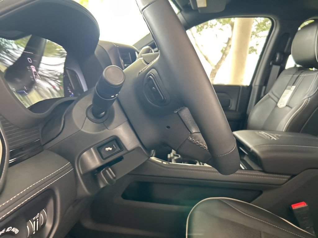 Used 2023 RAM 2500 Limited AWD/4WD image 47