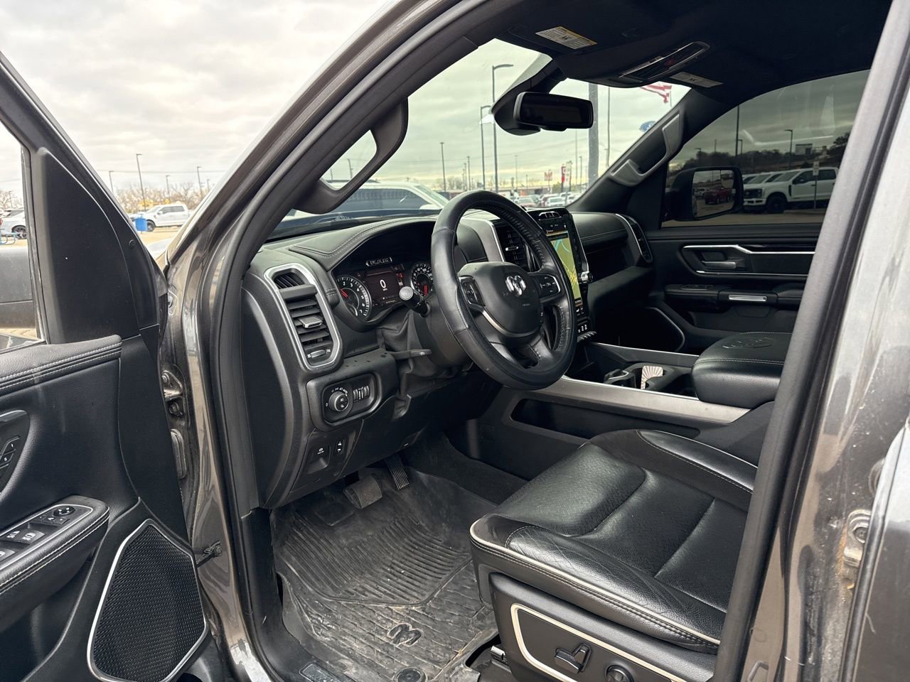 Used 2020 RAM 1500 Laramie w/ Sport Appearance Package image 20