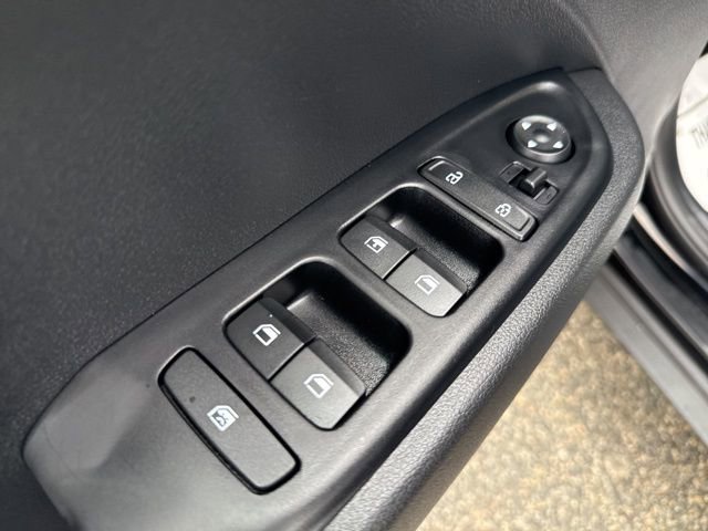 Certified 2026 Hyundai Venue SE image 11