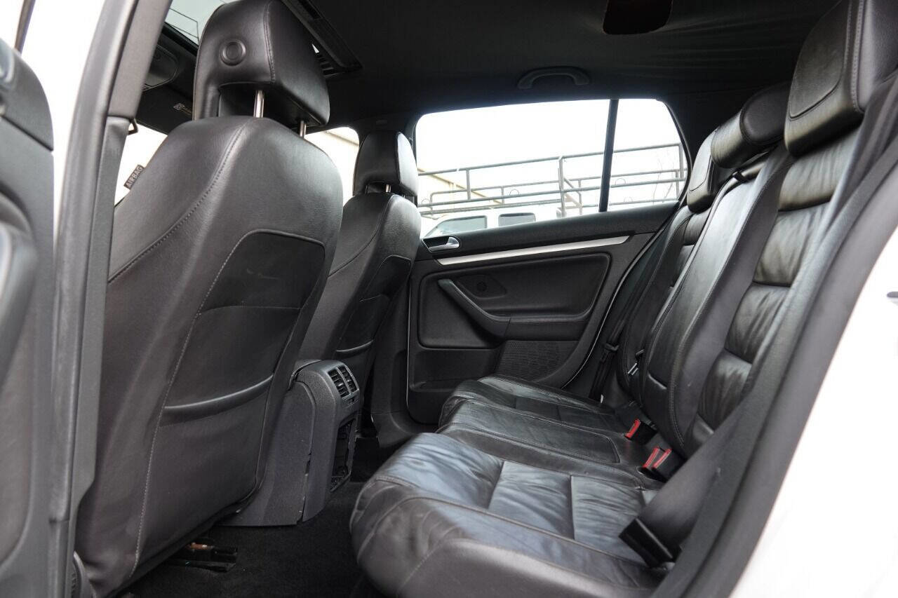 Used 2007 Volkswagen GTI 4-Door image 55